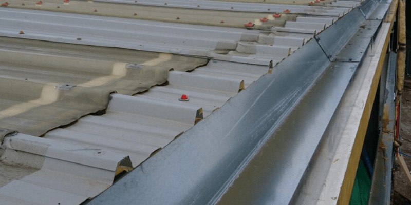Industria de calhas e rufos